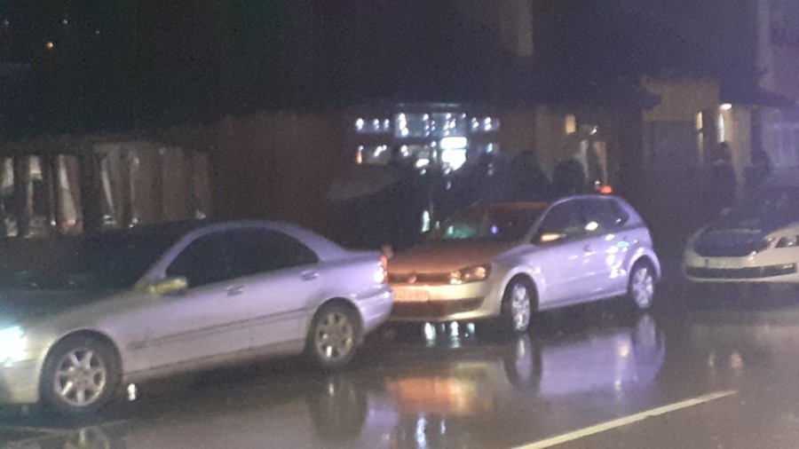 OBRAČUN U DOBOJSKOM KAFIĆU POPRIMIO ŠIROKE RAZMJERE! Policija preplavila mjesto, uhapšena dva lica (VIDEO)