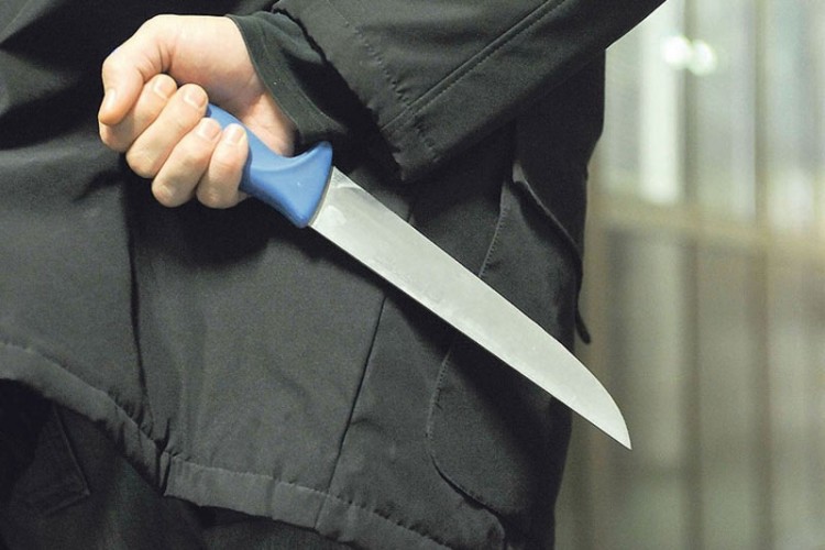 BIZARNA NESREĆA NA SKUPU LOVAČKOG DRUŠTVA Posvađali se članovi, jedan izboden nožem