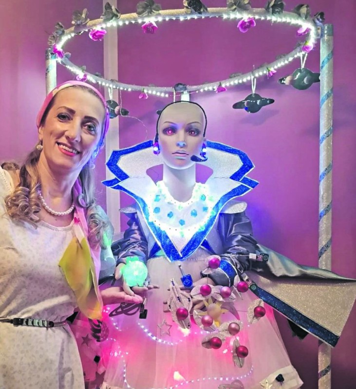 UPOZNAJTE PRVOG SRPSKOG ROBOTA: Helga u školi drži časove djeci! (VIDEO)
