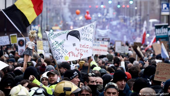 BELGIJSKA POLICIJA uhapsila 13 osoba u racijama u Antverpenu: OSUMNJIČENI bliski pokretu SALAFIZMA