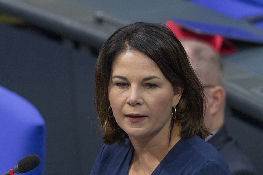 ANALENA BERBOK: "Stati sa diskriminacijom Rusa i Bjelorusa u Njemačkoj!"
