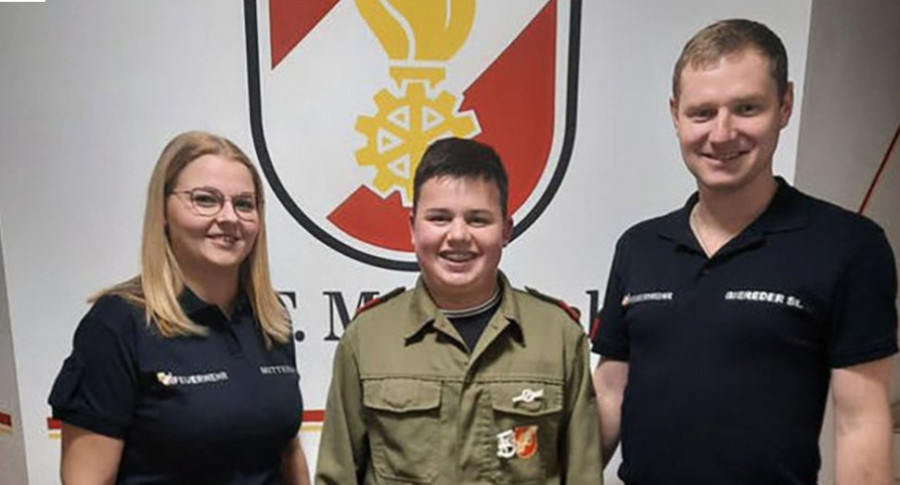 BRAVO LUKA! Dječak spasao komšiju od RAZJARENOG bika teškog 700 kilograma! Zaletio se i ZALIJEPIO ga za zid!