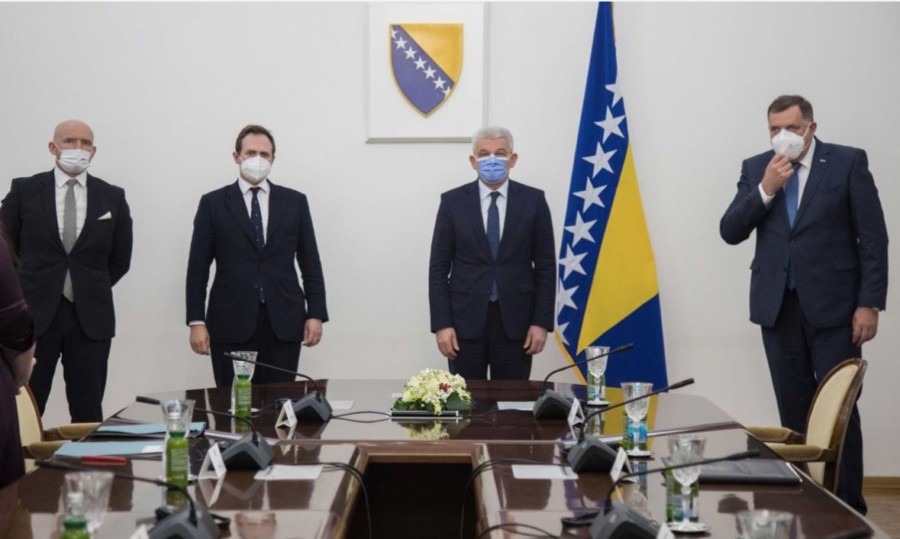 DODIK I DŽAFEROVIĆ SA BRITANSKIM PARLAMENTARCIMA: Poseban akcenat na Zapadni Balkan i BiH!
