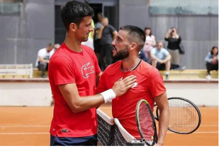 NOLE JE JOŠ NAJVEĆI OD SVIH! Džumhur poručio: "BILO KO može osvojiti grend slem kada se ĐOKOVIĆ ne takmiči"!
