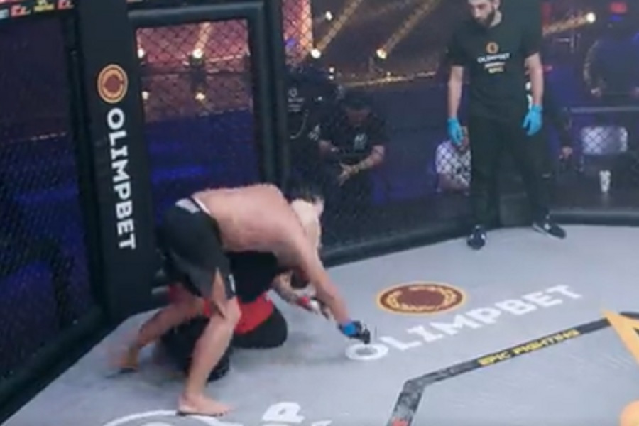 POTPUNI HAOS! Muškarac ušao u borbu sa ženom, pa došlo do apsolutnog ludila! (VIDEO)
