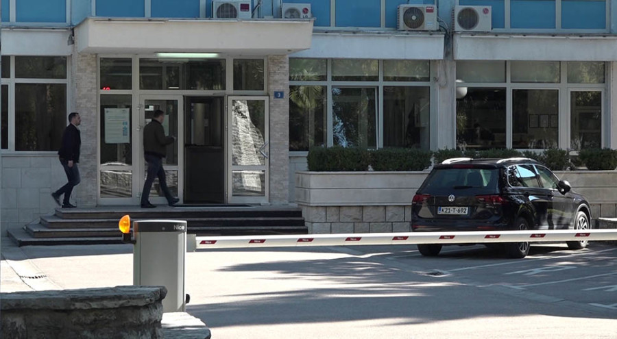 NEMA GOVORA O PRIVATIZACIJI HET-A Mišeljić: Razloga za strah i otkaze među radnicima nema