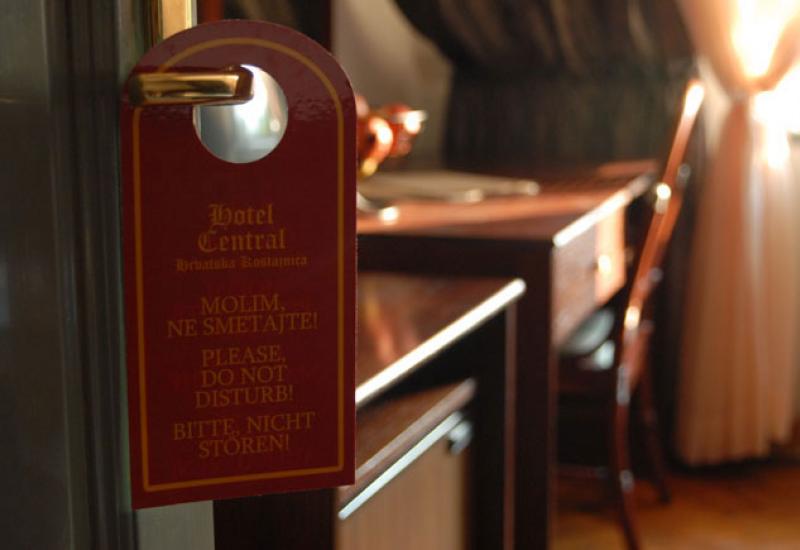 PEŠKIRI NA PRVOM MJESTU Evo koje predmete gosti najviše kradu u hotelima