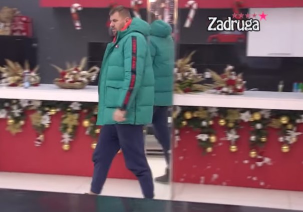JANJUŠ BIJESAN NA PRIJATELJE pa odlučio da ih se odrekne zbog ovoga!