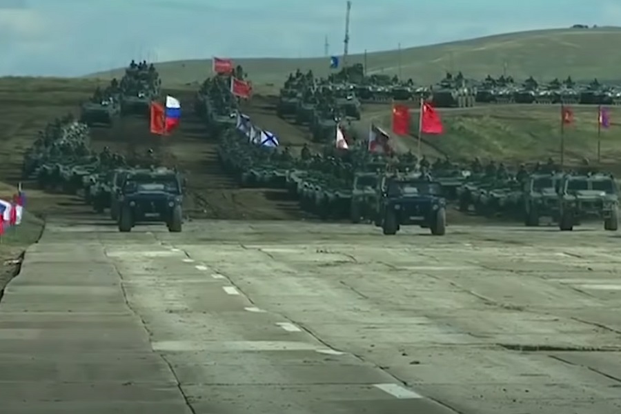 RUSI I KINEZI rade VOJNE VJEŽBE dok Ukrajina gomila vojsku na granici!