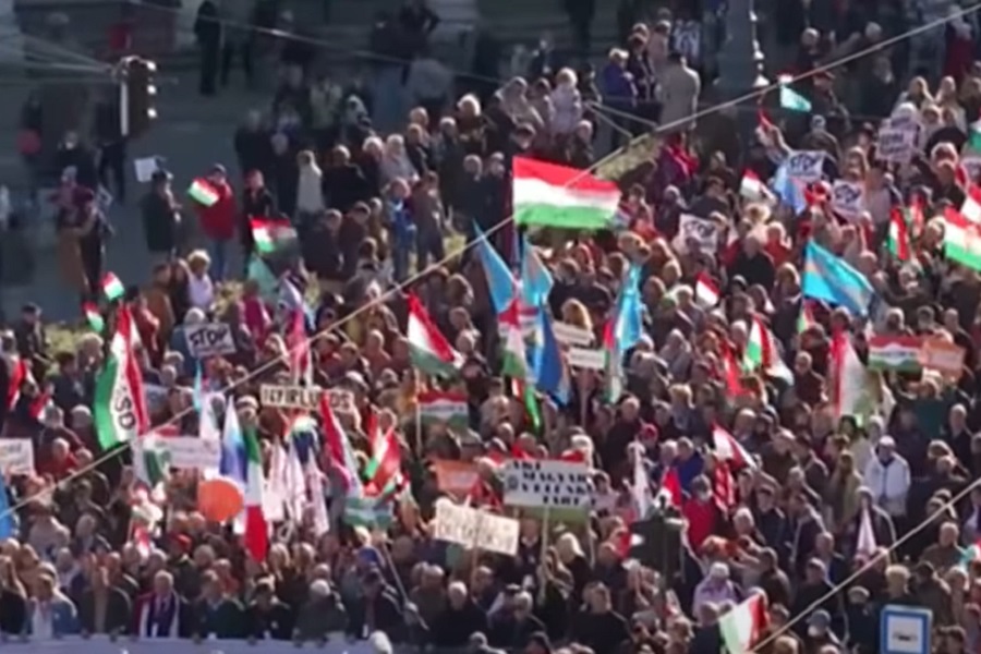 MAĐARSKA U PROTESTIMA! Narod izrazio slobodnu volju!