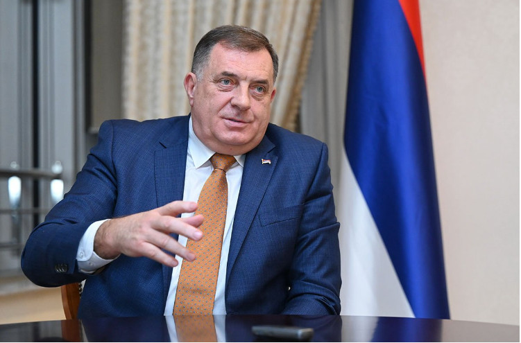 MILORAD DODIK PORUČIO: Šmit nameće Republici Srpskoj ono što ne bi nametao njegovoj rodnoj Bavarskoj