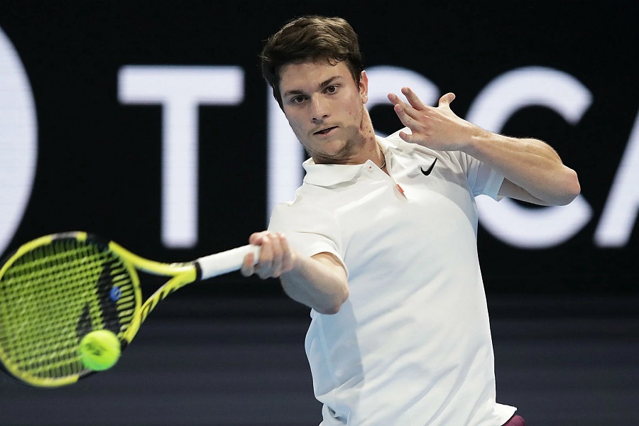 Vavrinka izbacio Kecmanovića na startu Indijan Velsa