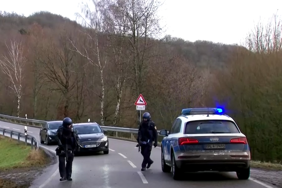 HOROR U NJEMAČKOJ Muškarac bacio dječaka (10) s mosta, razlog će vas šokirati!