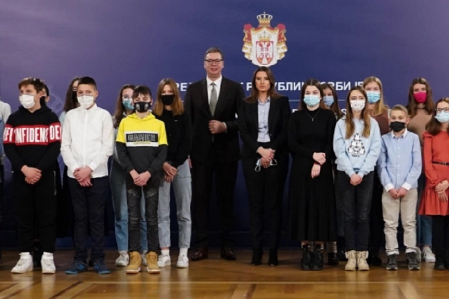 VUČIĆ UGOSTIO SRPSKU DJECU IZ Hrvatske! Uvijek budite ponosni na svoje ime i prezime!