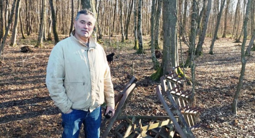 ČAK I NEMA TV SIGNAL Zbog duga za RTV taksu domaćinu zaplijenili traktorsku brnaču!