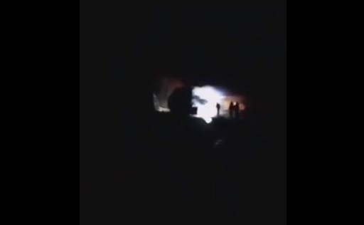 UŽAS KOD NEVESINJA Gori autobus, putnici evakuisani (VIDEO)