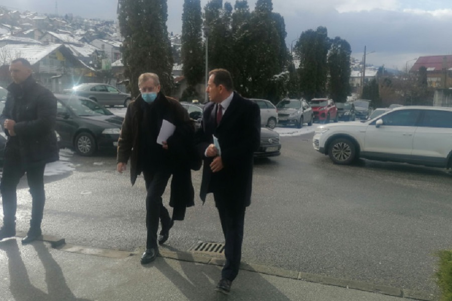 SELMO CIKOTIĆ SE IZJAŠNJAVA O KRIVICI! Optuženi stigao u Sud BiH!