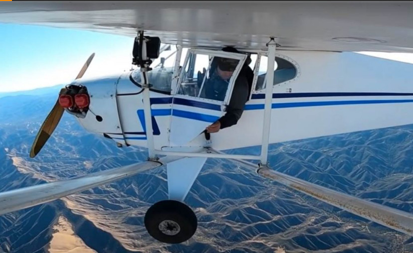 SRUŠIO AVION RADI LAJKOVA? Poznati jutjuber na meti kritika (VIDEO)