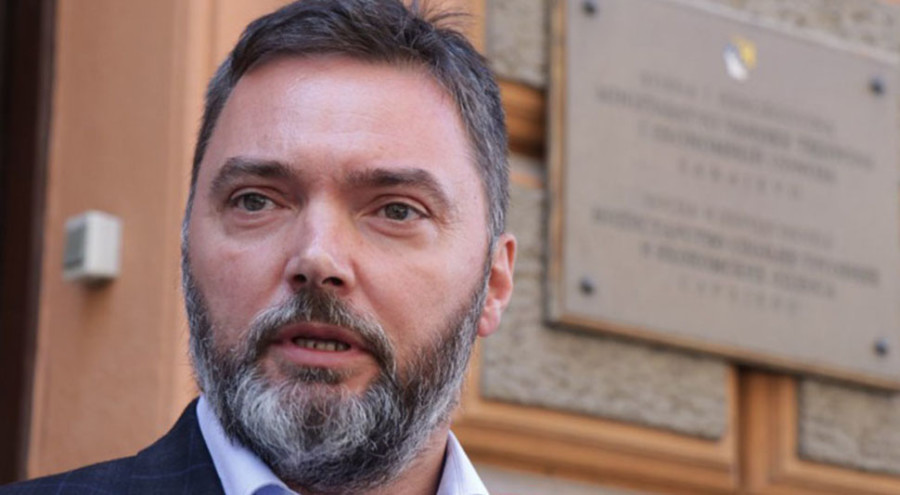 KOŠARAC: Zabrana ulaska profesoru Koviću produkt uticaja stranaca i OBA