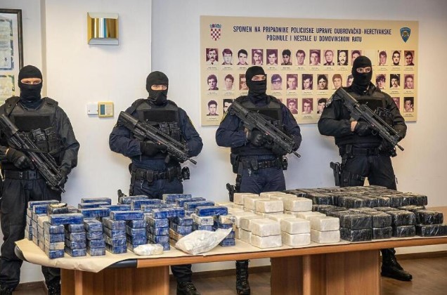 NAJVEĆA ZAPLJENA HEROINA IKADA! Vrijednost robe oko 17 miliona evra! (VIDEO)