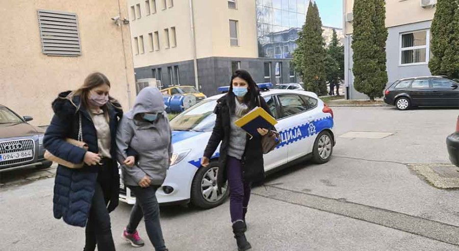 ŽENA UHAPŠENA U DERVENTI: Pronađeno 3,2 kg skanka