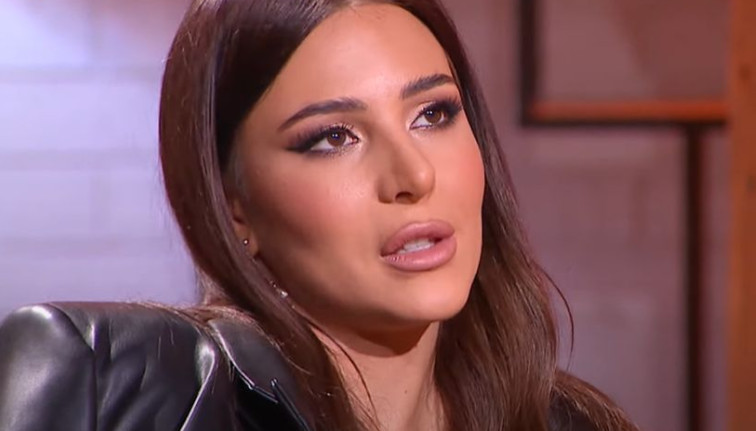 MREŽE SE "USIJALE"! Izazovno izdanje Anastasije Ražnatović: Kožni minijaturni šorts i čizme preko koljena (FOTO)
