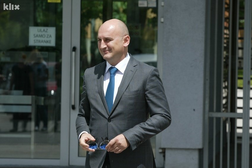 NASTAVLJA SE SUĐENJE BIVŠEM PREMIJERU IRB RS od Džombića traži nadoknadu štete