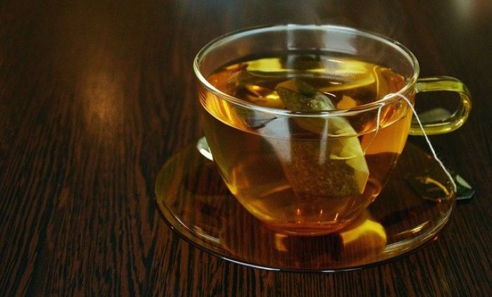 ČAJ KOJI POMAŽE KOD NOĆNOG KAŠLJA: Potrebna su tri sastojka