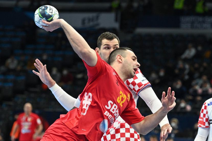 KAKVA MAJSTORIJA CRNOGORSKIH RUKOMETAŠA NA EP! Deklasirali Hrvate i izbacili ih iz borbe za MEDALJU! (VIDEO)