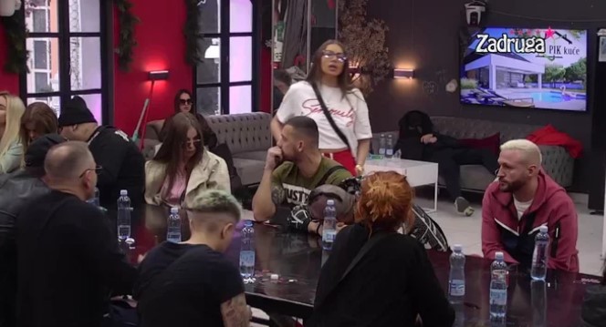 DALILA NABROJALA SVE ZADRUGARE koje smatra ulizicama, izazvala haos pa nju proglasila najvećom! (VIDEO)