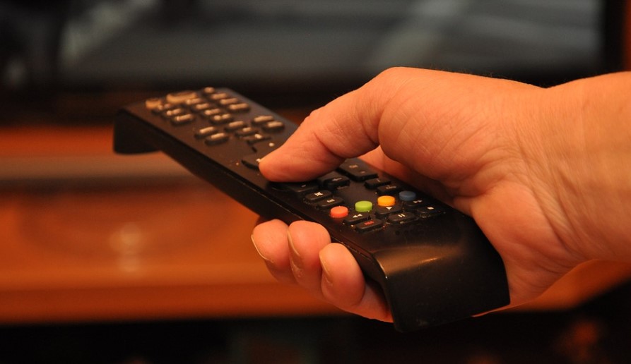 ŠTA SE U TIJELU DEŠAVA ako više od četiri sata provedete ispred TV-a?