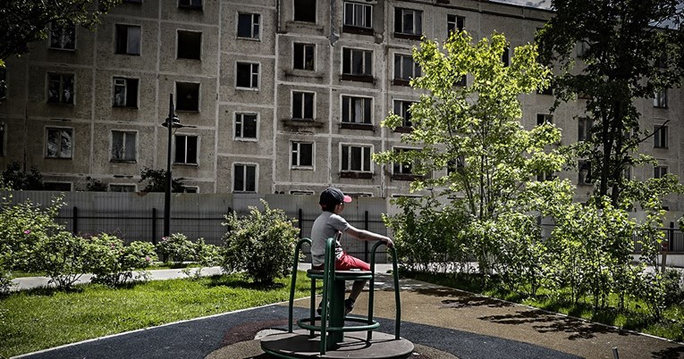 PROBLEM "MAMINIH SINOVA" U HRVATSKOJ! Mladi masovno ostaju živjeti sa roditeljima