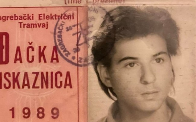 DA LI GA PREPOZNAJETE!? Poznati glumac podijelio fotografiju IZ MLADIH DANA: Zašto da se smijem sam, kad mogu s vama
