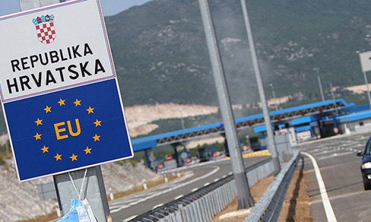 HRVATSKA PONOVO UVODI RESTRIKCIJE: Krizni štab donio nove mjere!