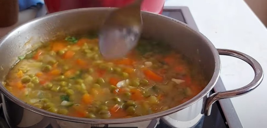ZDRAVO I LAGANO: Čorbast grašak (VIDEO)