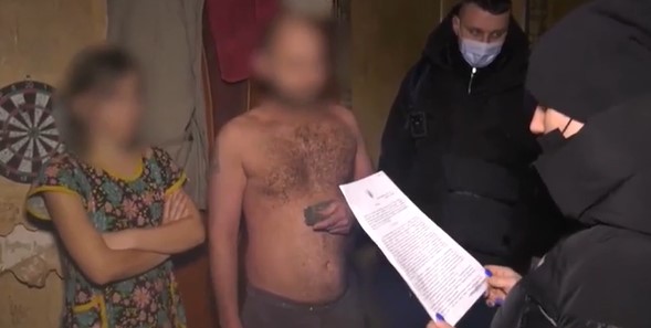 MAJKA ČETIRI GODINE SNIMALA dok joj SILUJU djecu, pa snimke PRODAVALA: Mališani puni POVREDA, NEUTJEŠNO plaču
