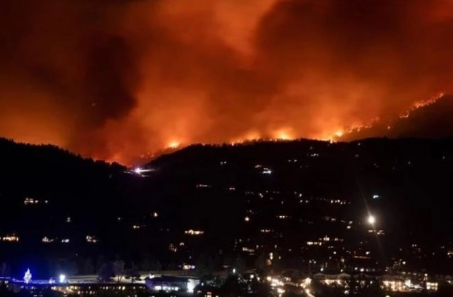 PROGLAŠENO STANJE KATASTROFE U požaru u Koloradu izgorjelo skoro 1.000 domova