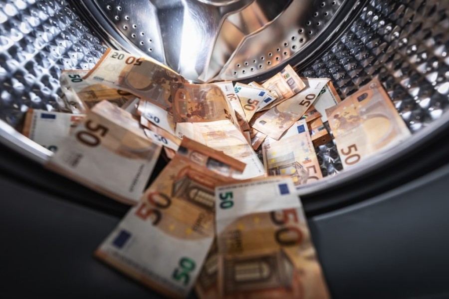 PRANJE NOVCA PUT DO NEKRETNINA! VIŠE od 105 miliona maraka “OPRANOG NOVCA” otkriveno u LEGALNIM novčanim tokovima u BiH