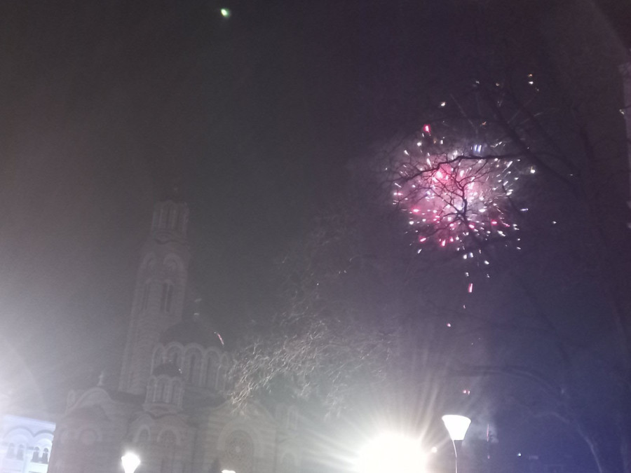 POGLEDAJTE VIDEO SPEKTAKULARNOG vatrometa u Banjaluci povodom 30. rođendana Republike Srpske! (VIDEO)