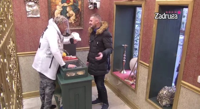 GRUJA KUKAO ZA SVOJOM ŽENOM, pa zapjevao pjesmu iz DUBINE DUŠE! (VIDEO)