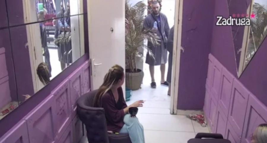 ZADRUGARKA NAREDILA DA JE Ajdarpašić usluži kao da je u hotelu, a njegova reakcija je hit!