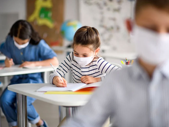CRNA GORA ODLUČILA: Ostaju epidemiološke mjere u školama!
