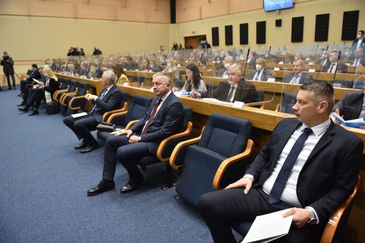 NEPOVRATNO IZGUBLJENO POLITIČKO JEDINSTVO: Posebna sjednica NSRS napravila novi JAZ između vlasti i opozicije Srpske!