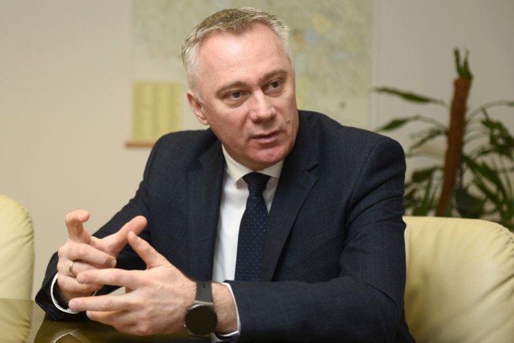 PAŠALIĆ NAJAVIO VEĆU POMOĆ ZA JESENJU SJETVU Proizvođačima pšenice 500 KM po hektaru