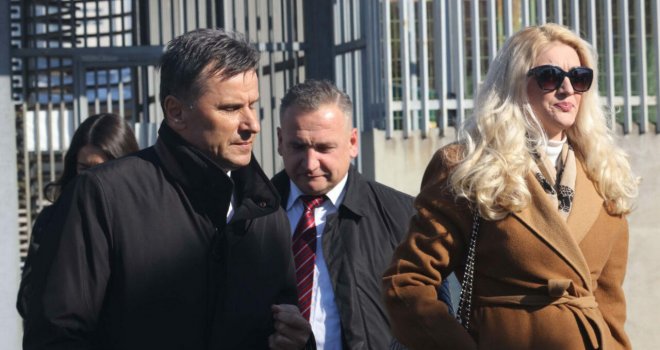 KLUPKO SE ODMOTAVA! INSPEKCIJI NEJASNO kako je izabrana "SREBRNA MALINA" za nabavku respiratora: Nismo našli komunikaciju sa PONUĐAČIMA?!