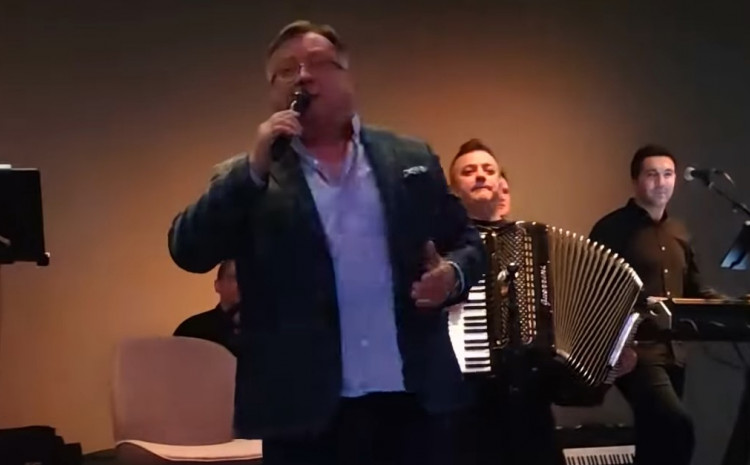 HALID BEŠLIĆ zapjevao BRAĆI MAMIĆ i digao sve na noge! (VIDEO)