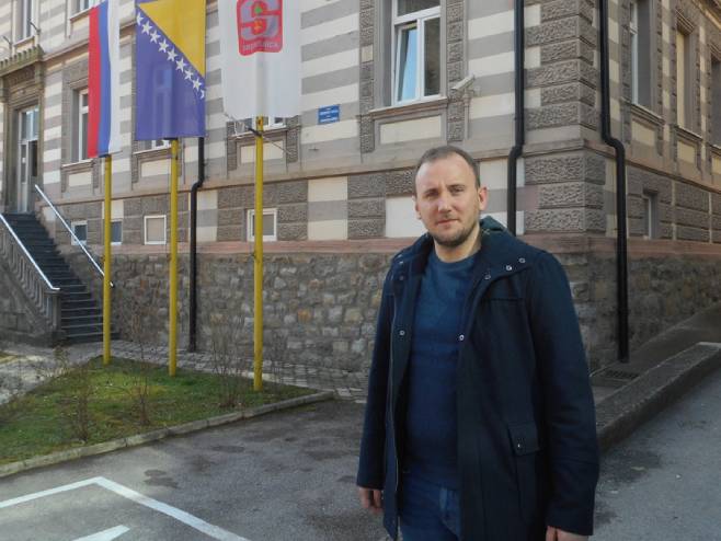 SRBI IZ PODRINJA NA PROTESTU za pravdu pred Sudom BiH