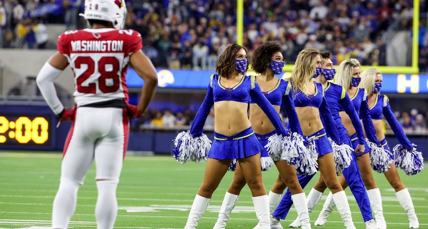 CRNA STRANA NFL-A: U kontroverznom klubu dijelili INTIMNI VIDEO ČIRLIDERSICA iz svlačionice