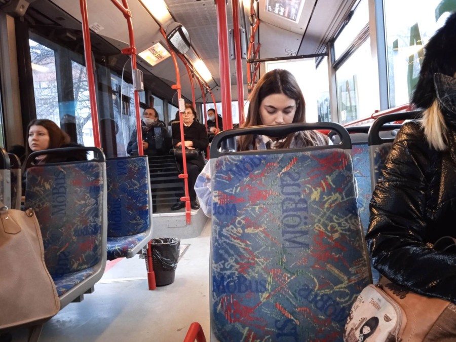 DRAMA U KRAGUJEVCU Zapalio se gradski autobus, vatra u trenu progutala vozilo