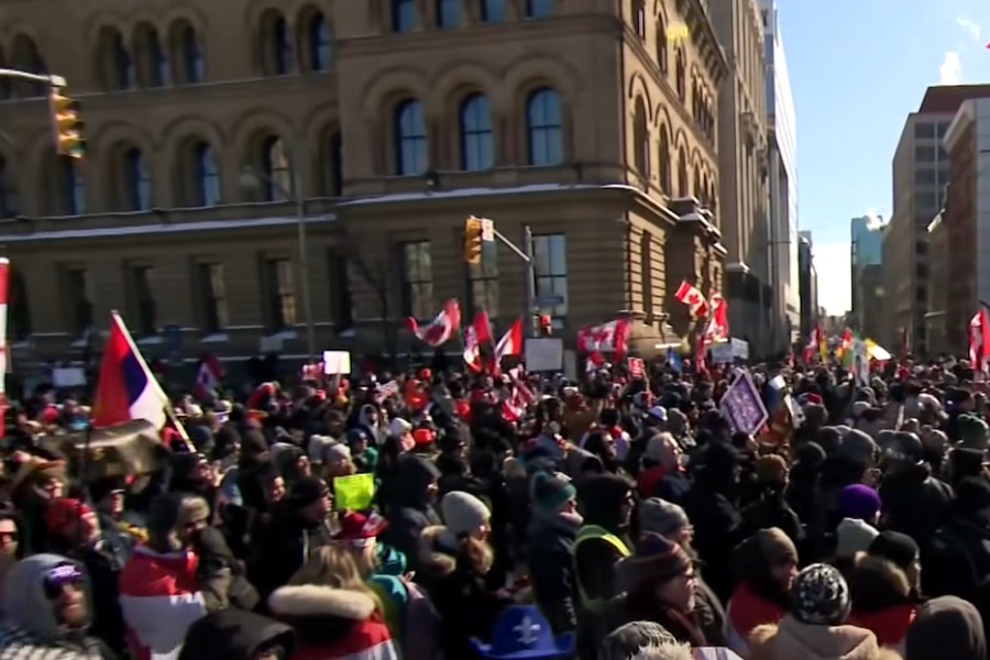 Vlasti tvrde NEZAKONITOST protesta, a RADNICI NE ODUSTAJU od svojih zahtjeva! (VIDEO)